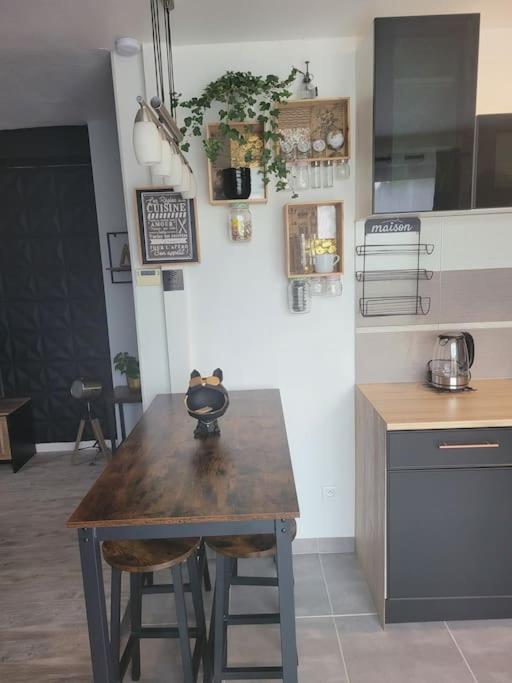 Petite Maison Cosy En Duplex Eguelshardt Eksteriør billede